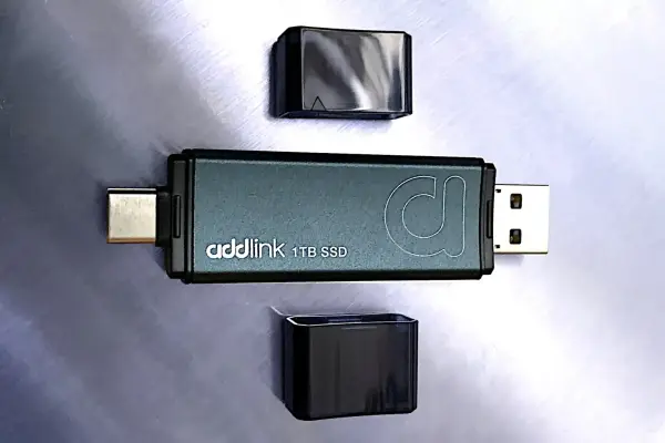 Đánh giá Addlink P50: Ổ flash USB linh hoạt ẩn SSD có thể